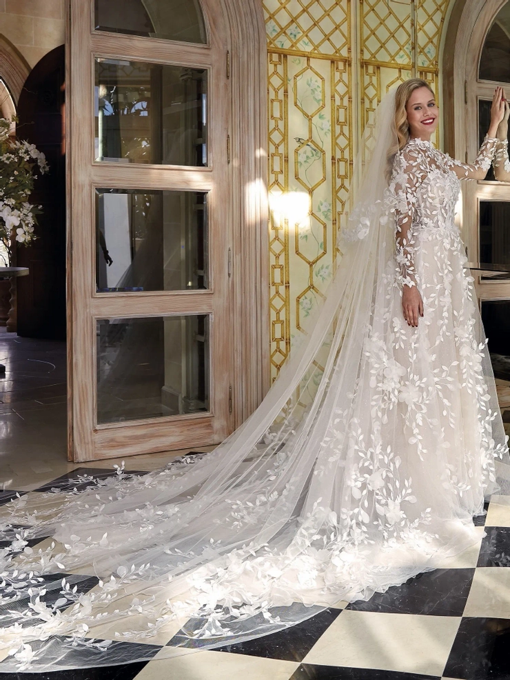 Demetrios 1246 #1 vertical picture