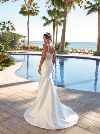 Demetrios 1253 #2 backface vertical thumbnail