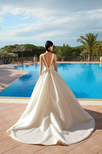 Demetrios 200154 #1 default backface vertical thumbnail