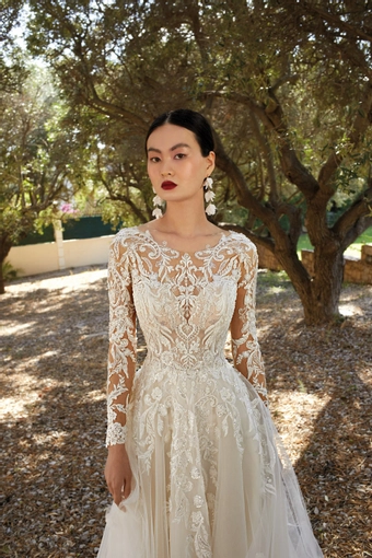 Demetrios 200156 #2 frontface vertical cropped thumbnail