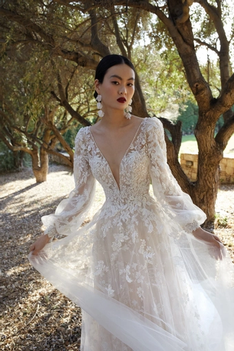 Demetrios 200160 #3 frontface vertical cropped thumbnail