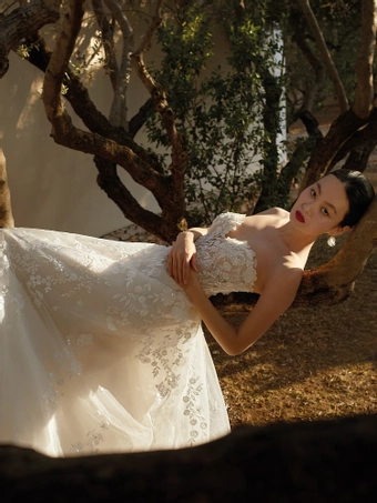 Demetrios 200164 #2 frontface vertical cropped thumbnail