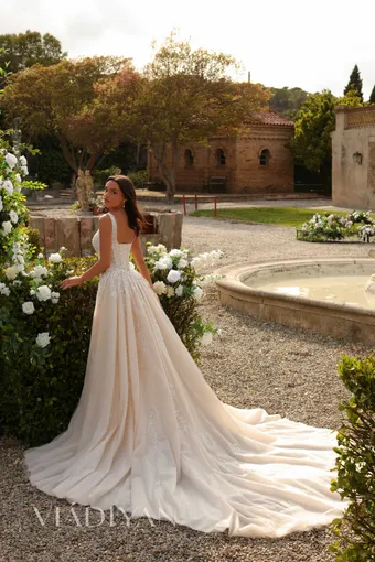 Vladiyan 2459 #2 default backface vertical thumbnail