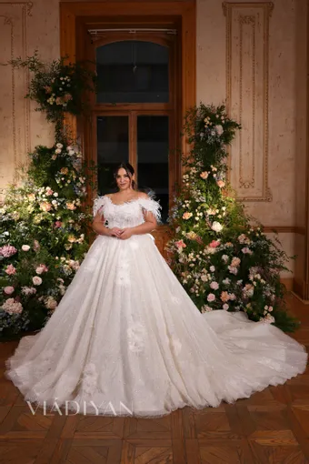 Vladiyan 2522 #1 frontface vertical thumbnail