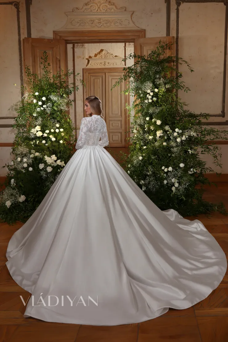 Vladiyan 2524 #1 default backface vertical picture