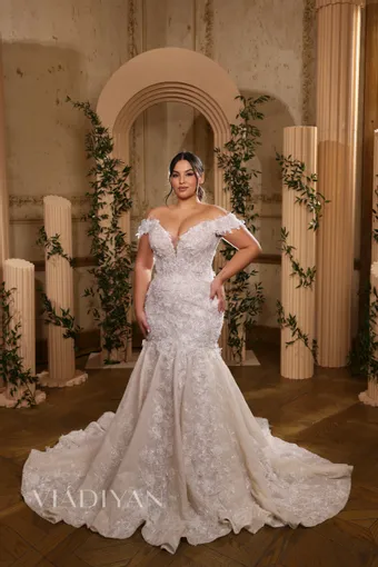 Vladiyan 2539 #0 default frontface vertical cropped thumbnail