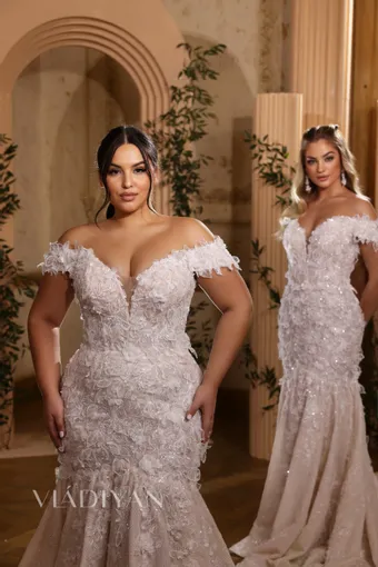 Vladiyan 2539 #3 frontface vertical cropped thumbnail