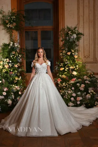 Vladiyan 2549 #0 default frontface vertical thumbnail