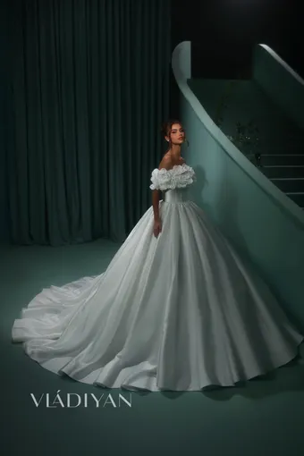 Vladiyan 2603 #0 default frontface vertical thumbnail