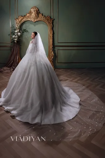 Vladiyan 2605 #2 default backface vertical thumbnail