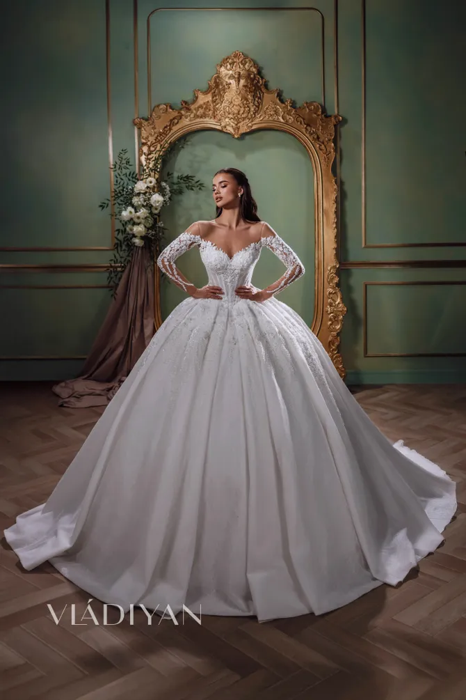 Vladiyan - 2605 | White Canvas Bridal