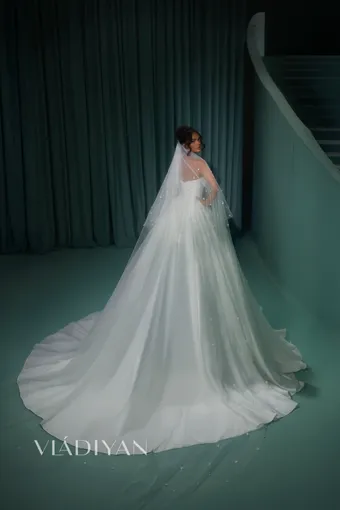 Vladiyan 2608 #1 default backface vertical thumbnail