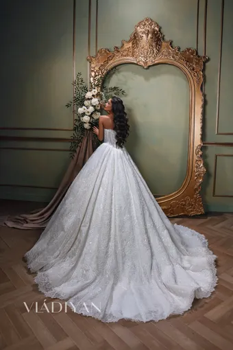 Vladiyan 2609 #2 default backface vertical thumbnail