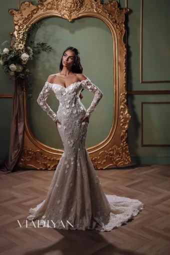 Vladiyan 2611 #0 default frontface vertical thumbnail