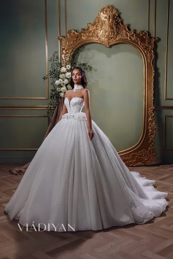 Vladiyan 2622 #0 default frontface vertical thumbnail