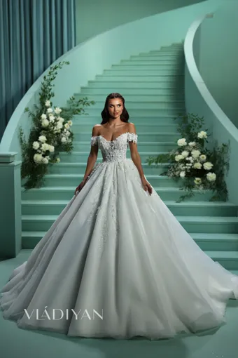 Vladiyan 2623 #0 default frontface vertical thumbnail