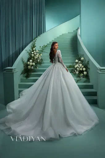 Vladiyan 2629 #3 vertical thumbnail