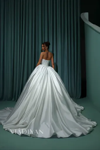 Vladiyan 2631 #2 vertical thumbnail