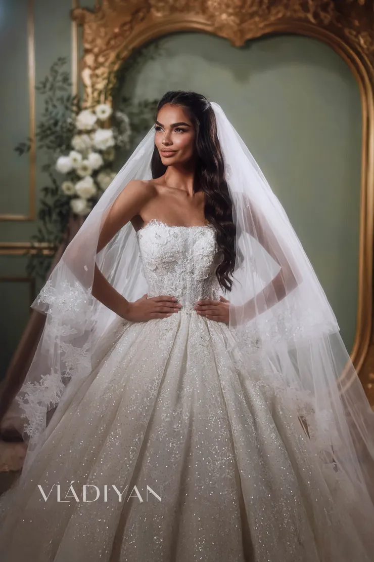 Vladiyan 2633 #0 vertical picture