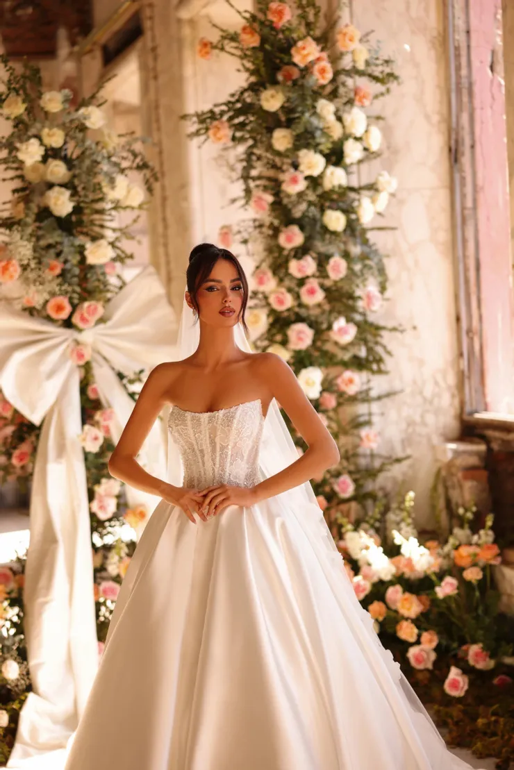 Victoria Soprano Anabelle #1 vertical picture