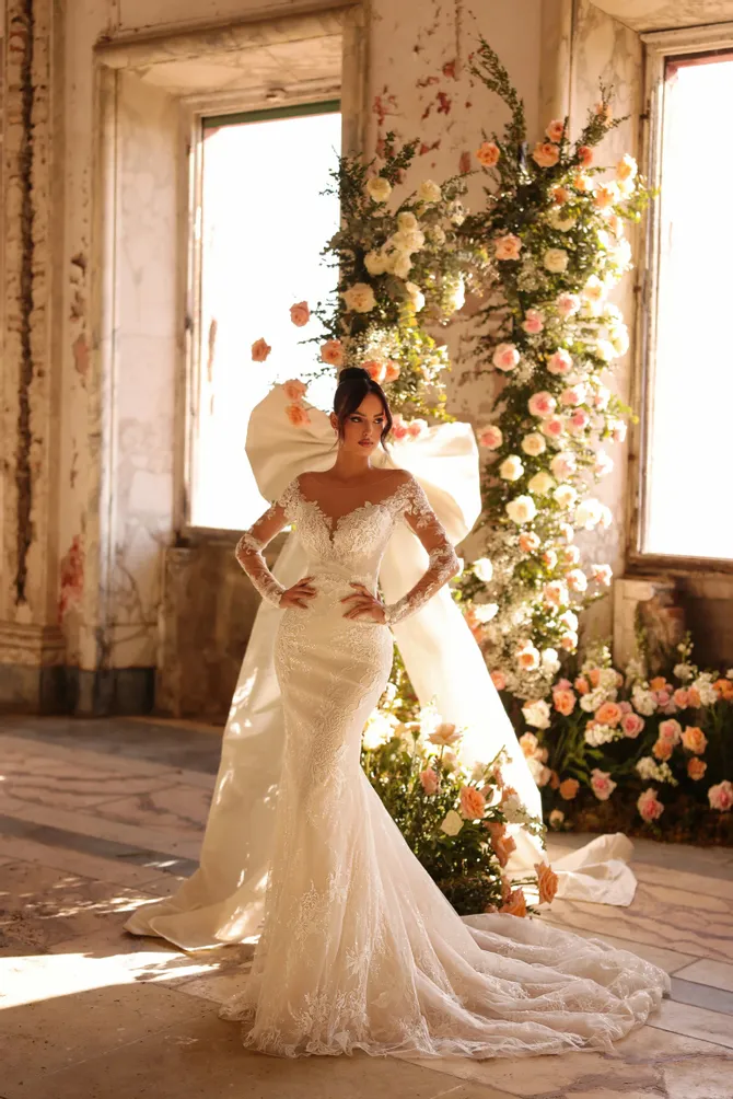 Victoria Soprano | White Canvas Bride - Ardita | White Canvas Bridal