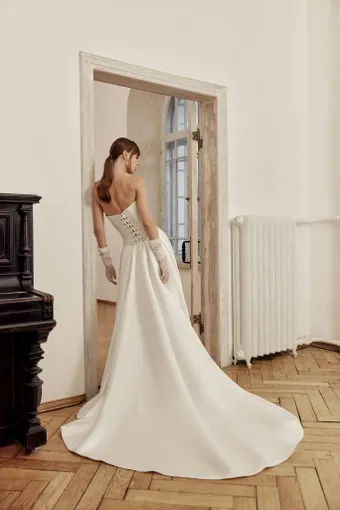 Victoria Soprano Belle #2 default backface vertical thumbnail