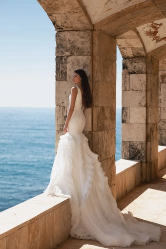 Yedyna Celine #5 default backface vertical thumbnail