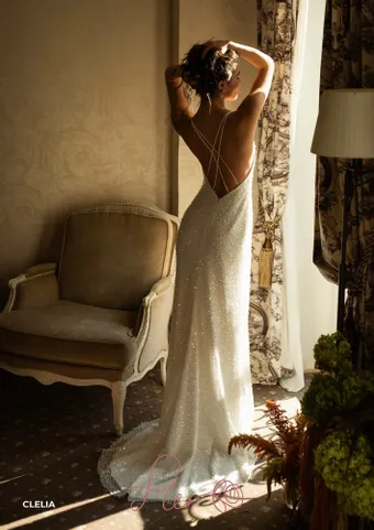 Fler Clelia #2 default backface vertical thumbnail