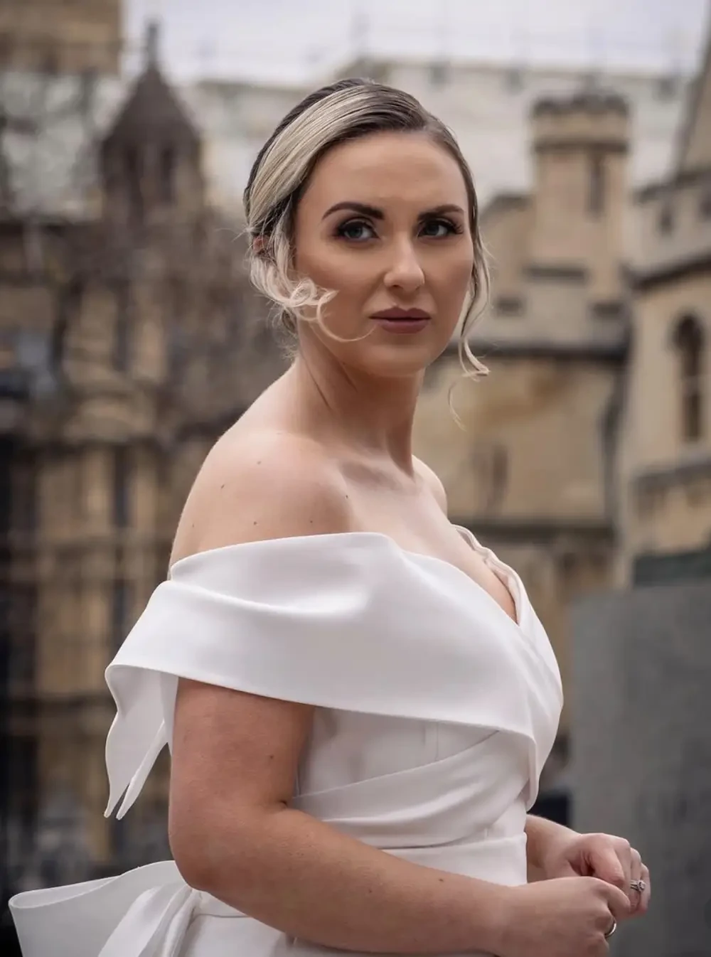 Gallery Image #slidesGrid32