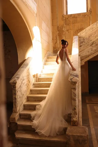 Victoria Soprano Dana #2 default backface vertical thumbnail