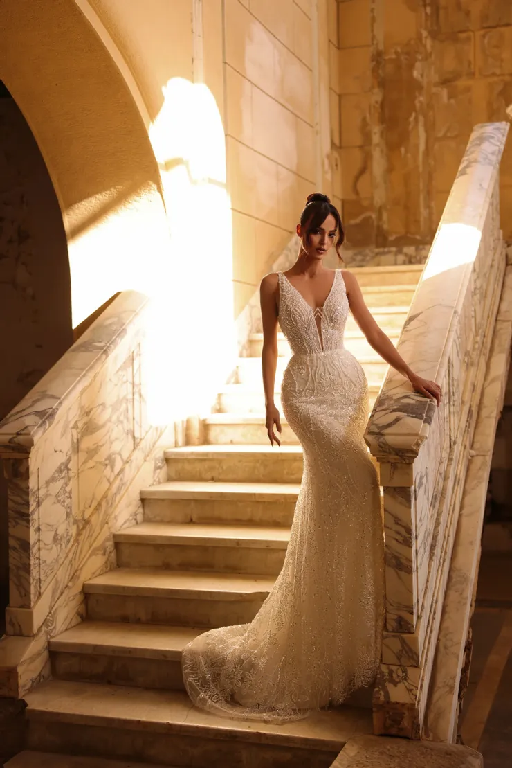 Victoria Soprano Dana #1 frontface vertical picture