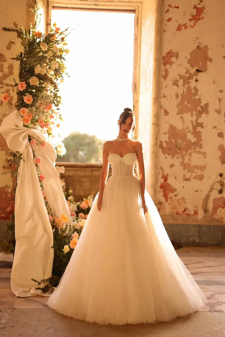 Victoria Soprano Elira #0 default frontface vertical picture