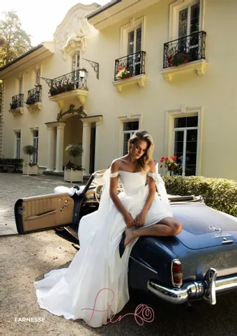 Fler Farnesse #1 frontface vertical thumbnail