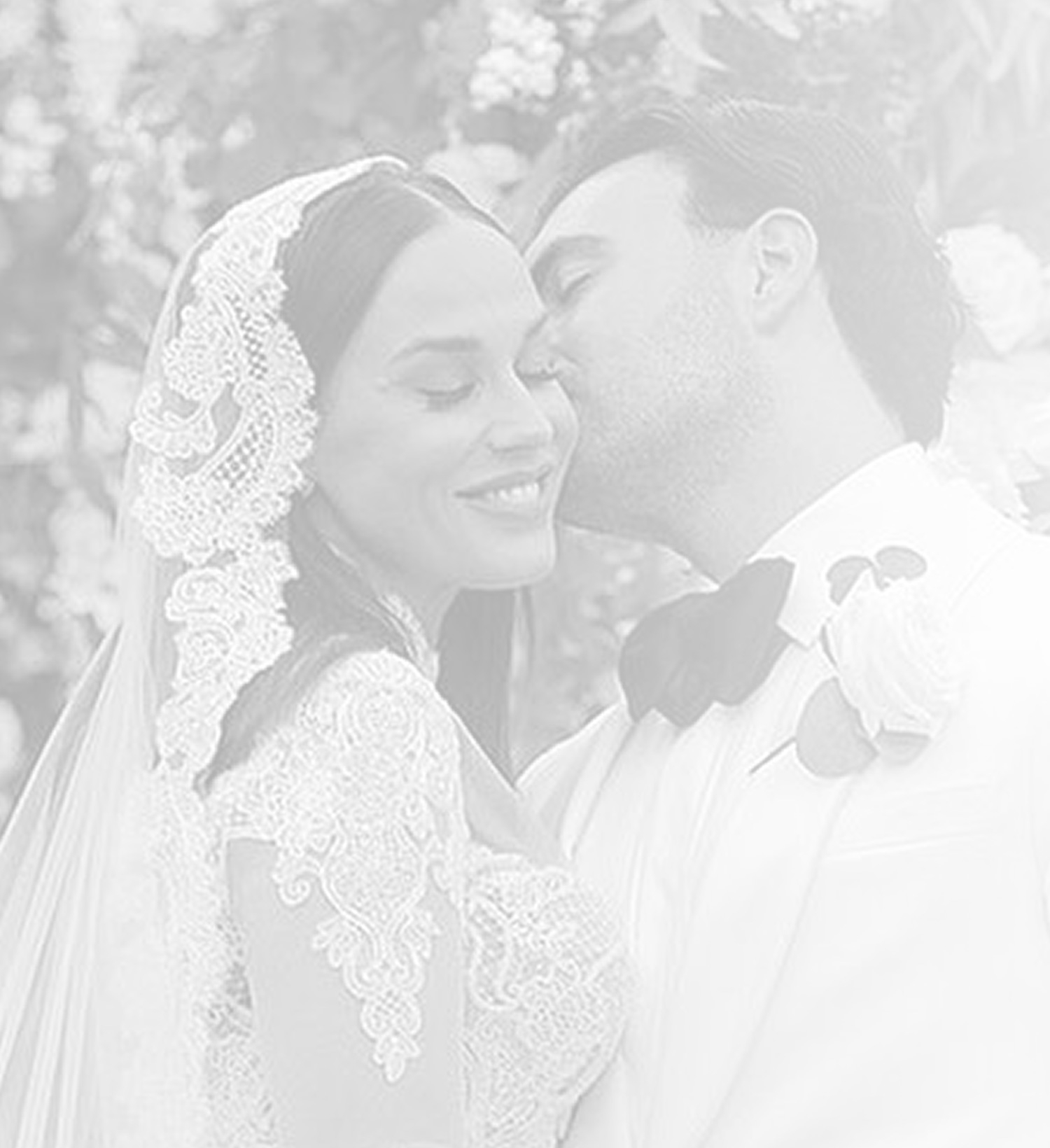 Photo of the kissing bride and groom - Mobile Image