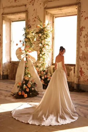 Victoria Soprano Flory #3 default backface vertical thumbnail