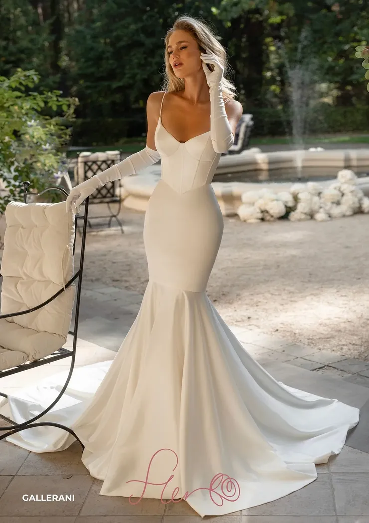 Fler Gallerani #0 default frontface vertical picture