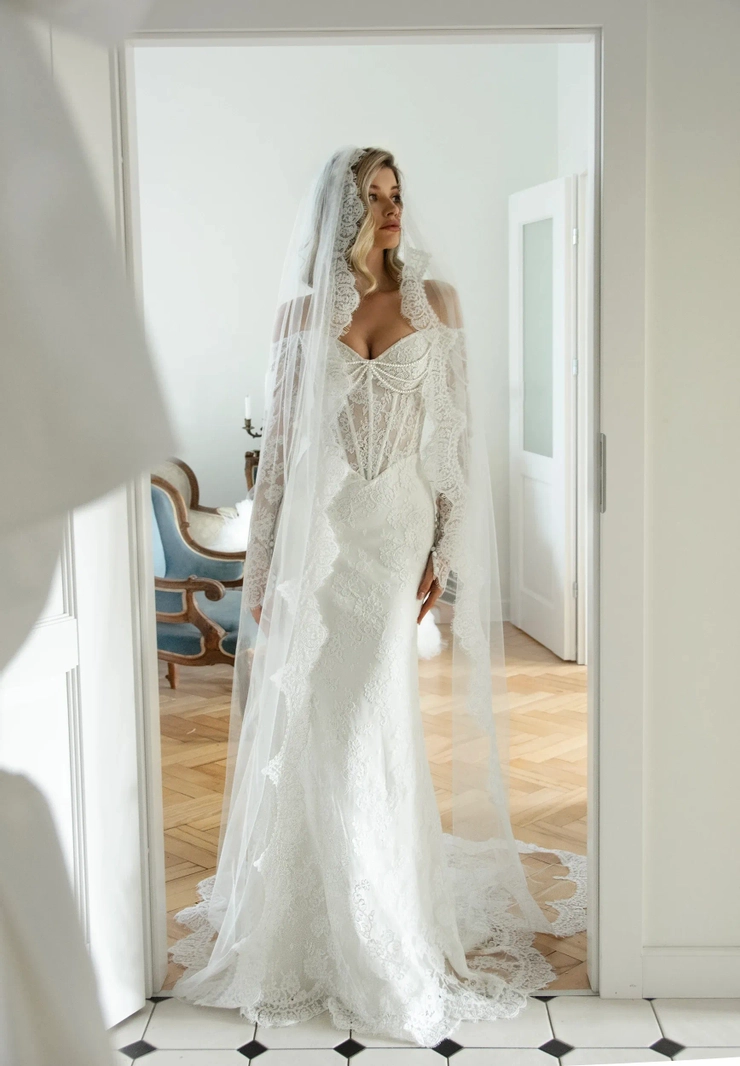 Fler Granada #1 frontface vertical picture