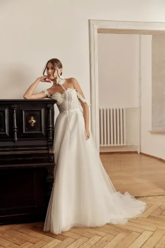 Victoria Soprano Lenvin #0 default frontface vertical thumbnail