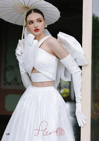 Fler Lis #2 frontface vertical cropped thumbnail