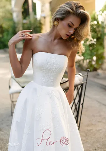 Fler Lucretia #2 frontface vertical cropped thumbnail