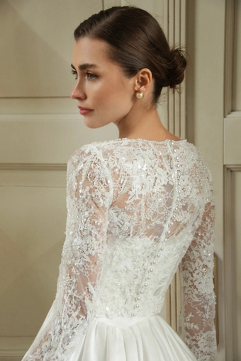 Fler Saragosa #5 backface vertical cropped thumbnail