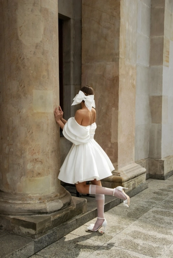 Fler Teresa #2 default backface vertical thumbnail