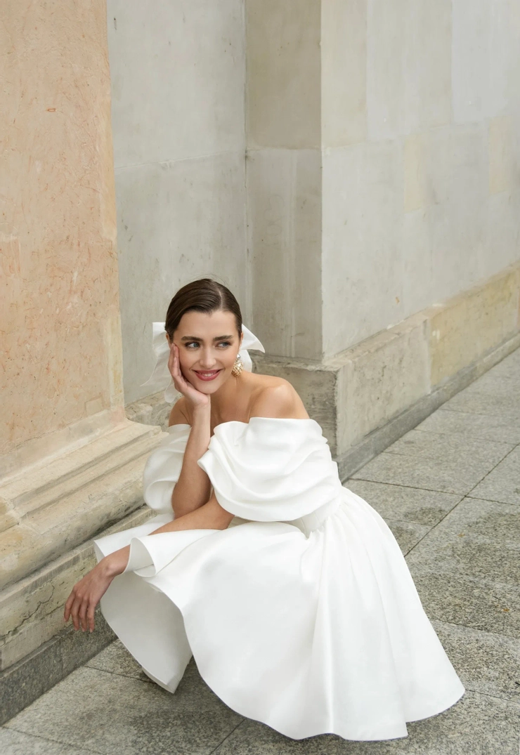 Fler Teresa #1 frontface vertical picture